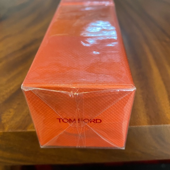 BNIB Tom Ford Bitter Peach eau de parfum 50ml 1.7oz perfume unopened unisex - Picture 2 of 5